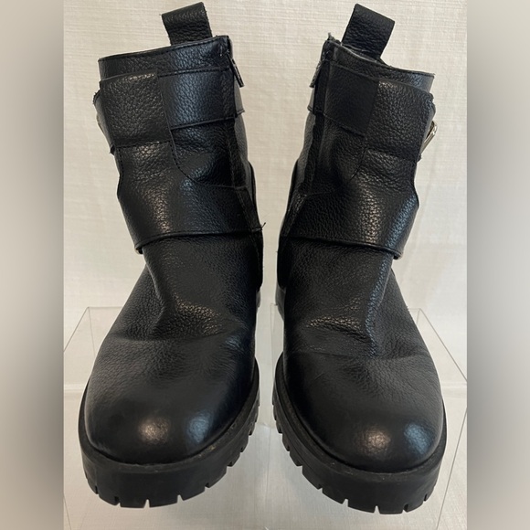ZARA Basic Collection Black Leather Buckle Ankle Boots size 40 - Picture 3 of 5